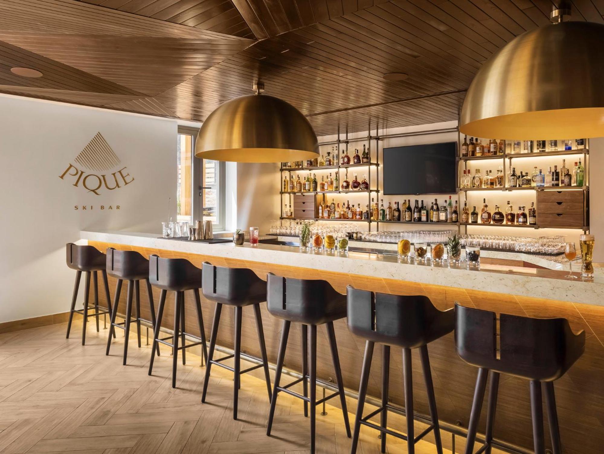 Viceroy Kopaonik Serbia 외부 사진 The bar at the new lounge
