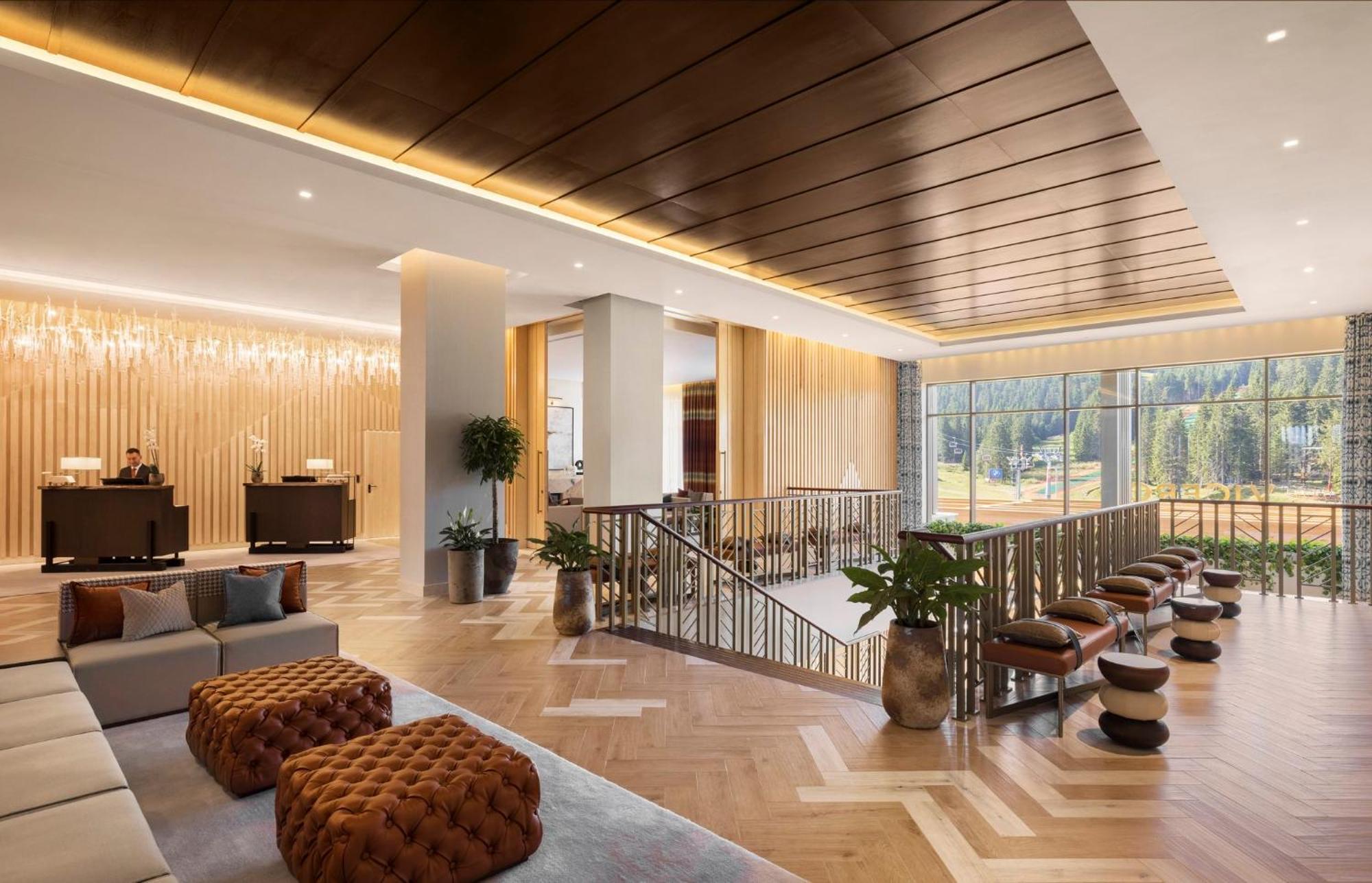 Viceroy Kopaonik Serbia 외부 사진 The lobby of the hotel