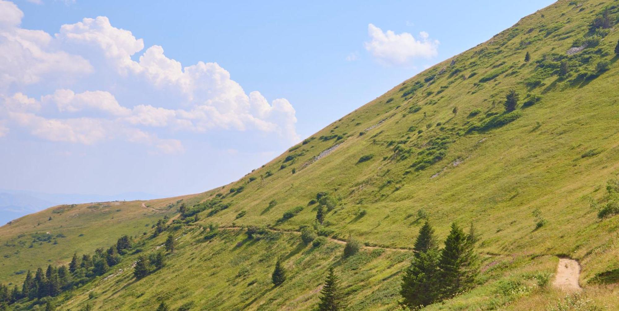 Viceroy Kopaonik Serbia 외부 사진 The road to the summit